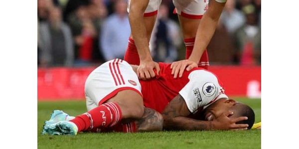 Arsenal bat Liverpool toujours à la première place